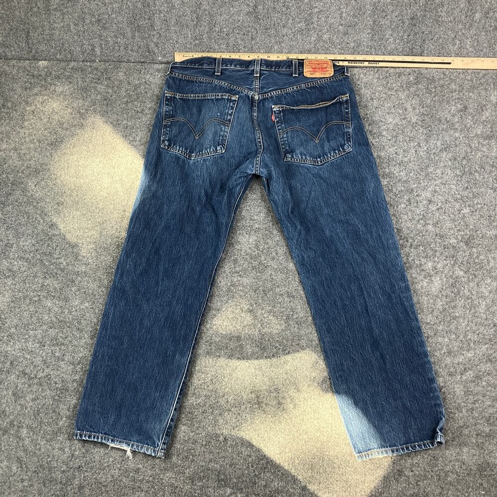 Levi's 501  Jeans Mens W38 L30 Blue Classic Fit Mid Wash Denim 5 Pocket Pants - Picture 8 of 10